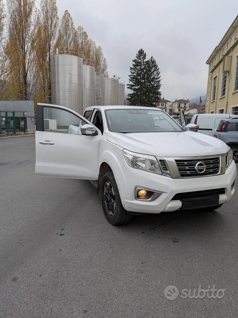 Nissan Navara 2022 photo 3