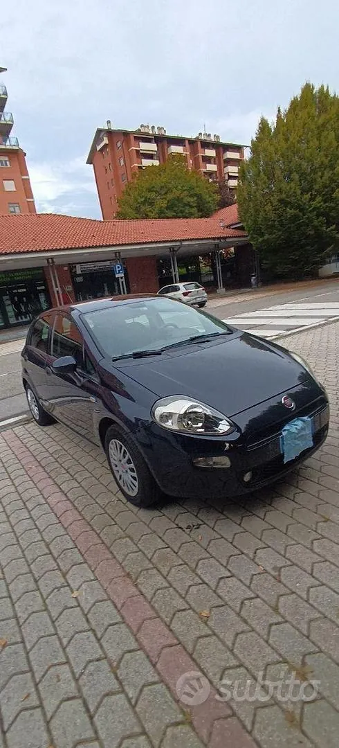 Fiat Grande Punto 2015 photo 2
