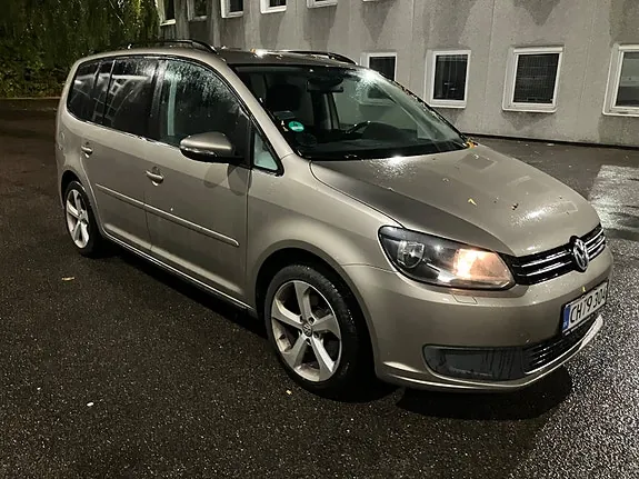 Volkswagen Touran 2014 photo 4