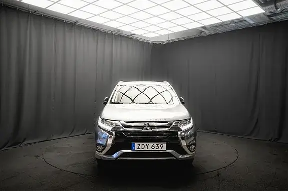 Mitsubishi Outlander 2018 photo 4