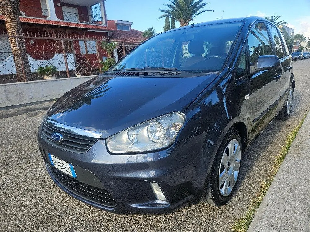 Ford Focus 2008 photo 2