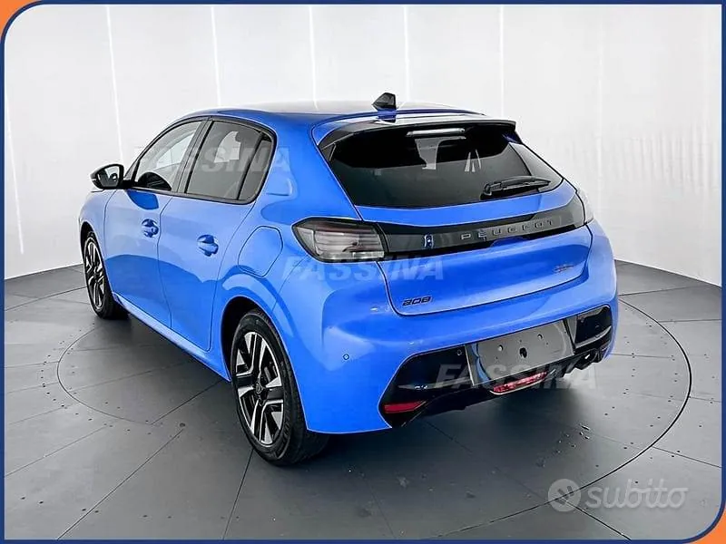 Peugeot 208 2024 photo 3