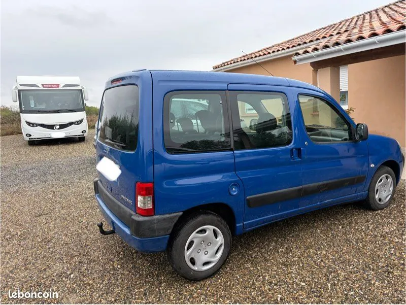Peugeot Partner 2010 photo 3