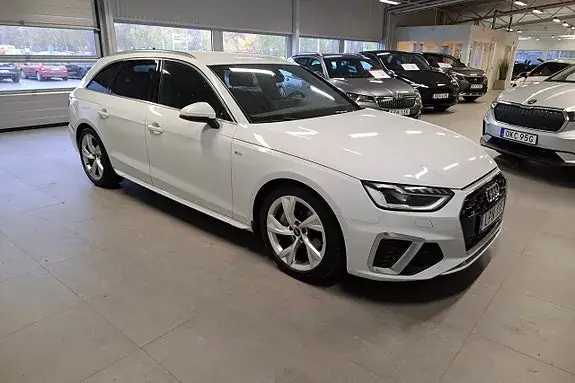 Audi A4 2023 photo 3