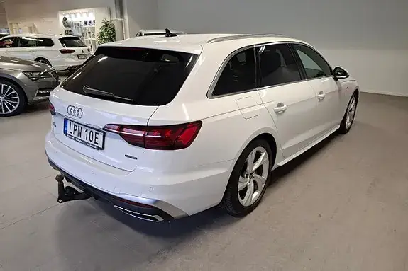 Audi A4 2023 photo 5