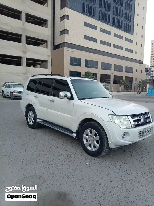 Mitsubishi Pajero Gls 2014 photo 4