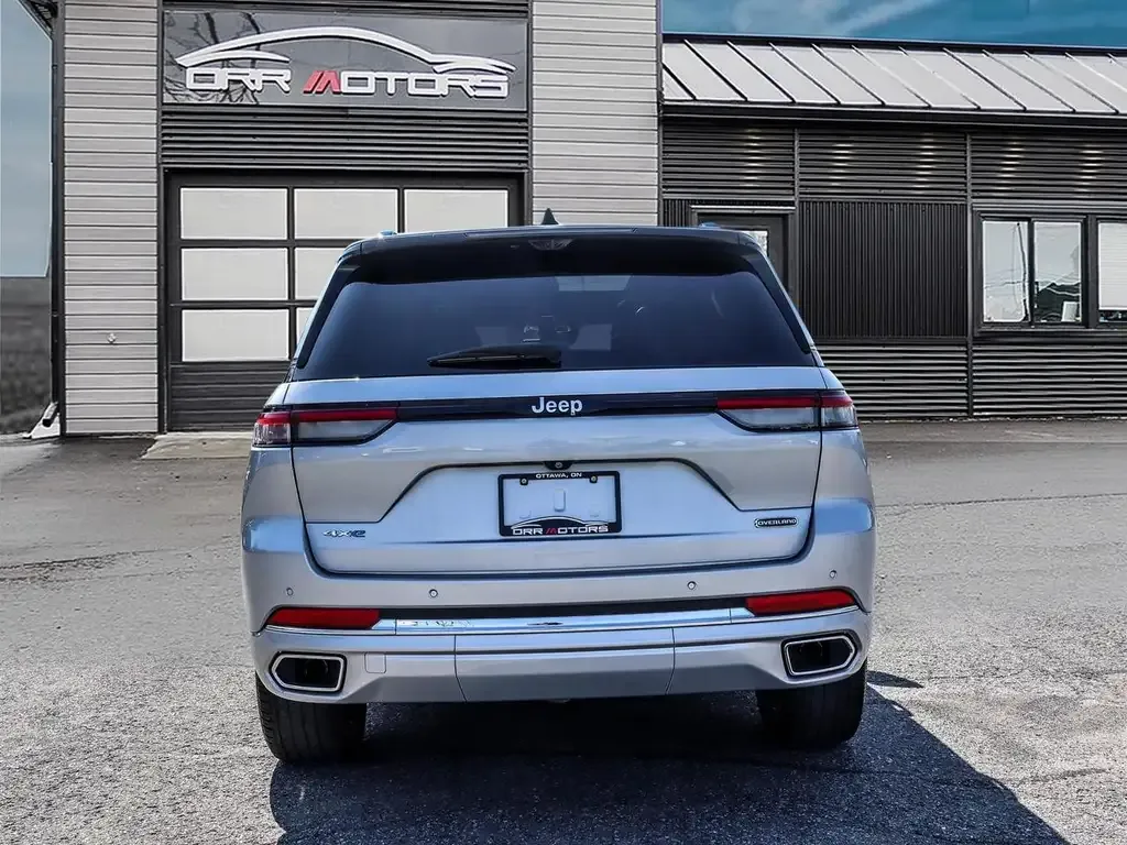 Jeep Grand Cherokee 2023 photo 4