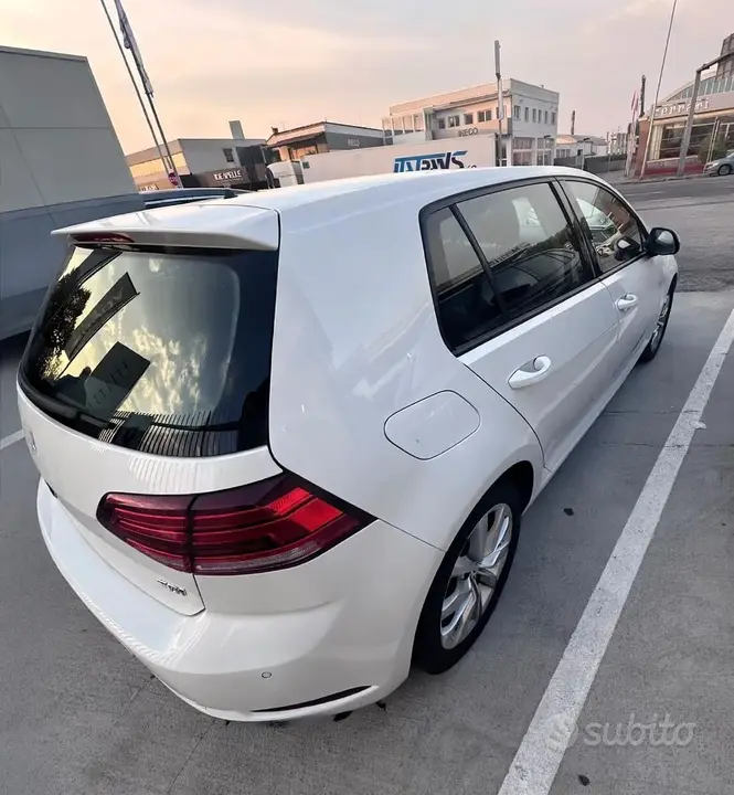 Volkswagen Golf 2017 photo 3