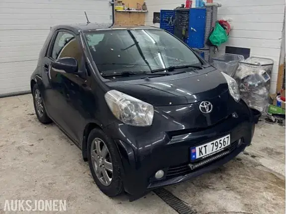 Toyota Iq 2010 photo 2