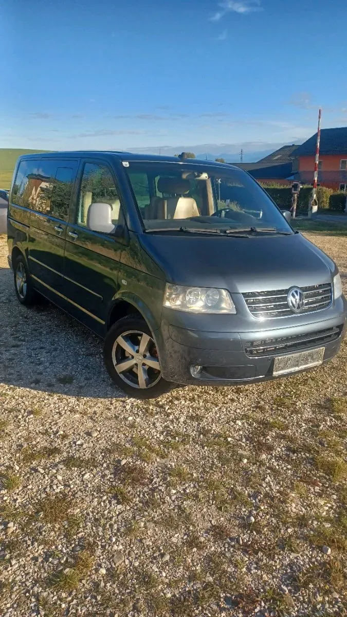 Volkswagen Multivan 2005 photo 2