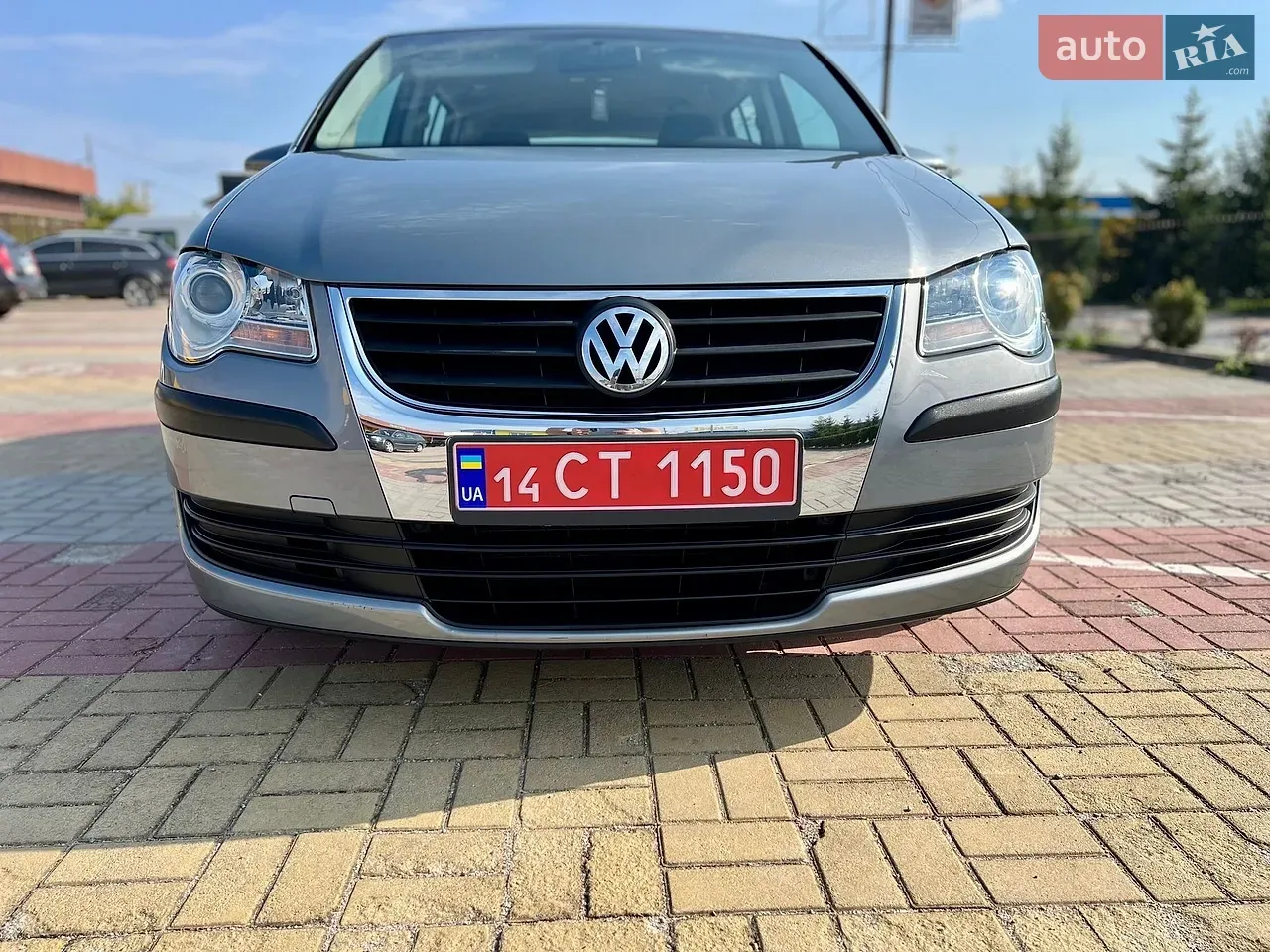Volkswagen Touran 2009 photo 4