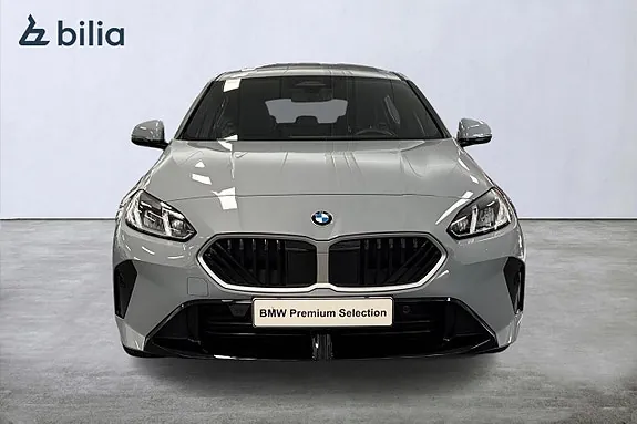 BMW 120 2026 photo 5