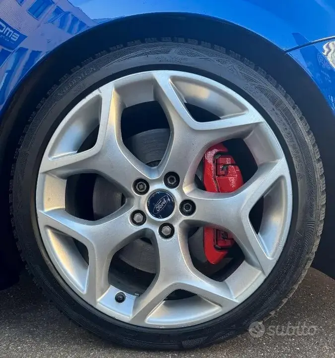 Ford Focus 2010 photo 3