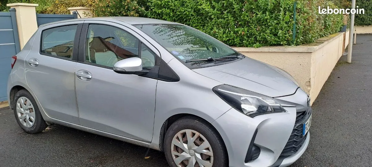 Toyota Yaris 2019 photo 2