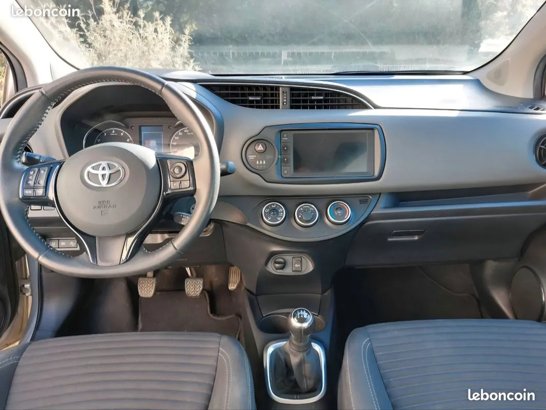 Toyota Yaris 2019 photo 3