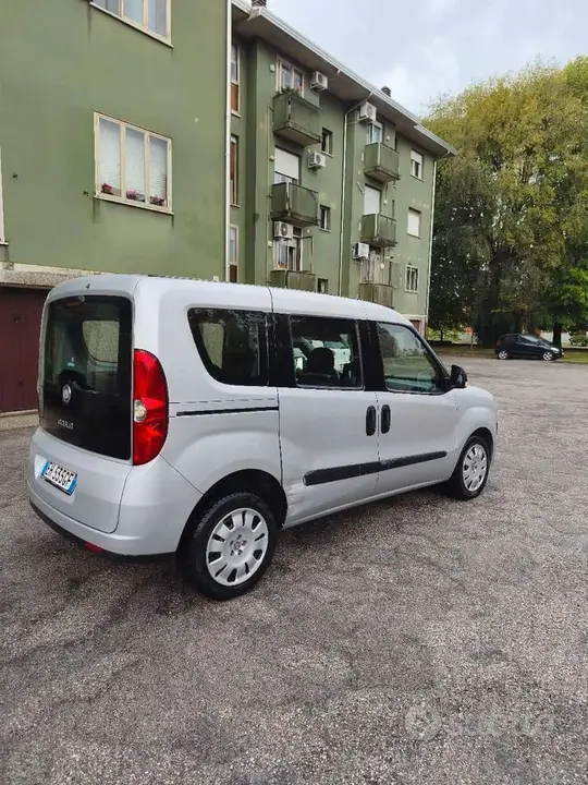 Fiat Doblò 2011 photo 2