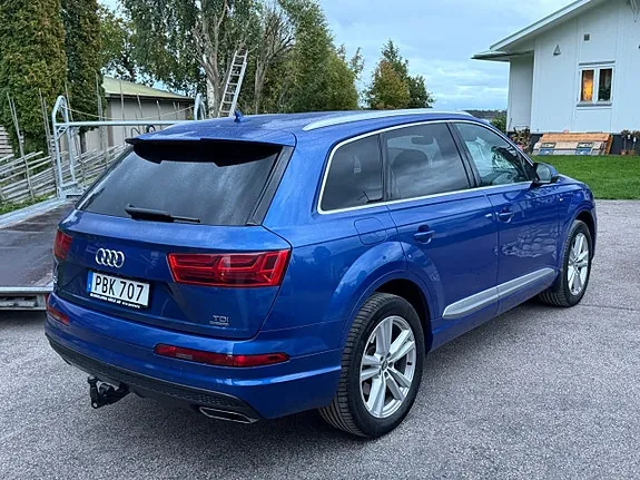 Audi Q7 2017 photo 3