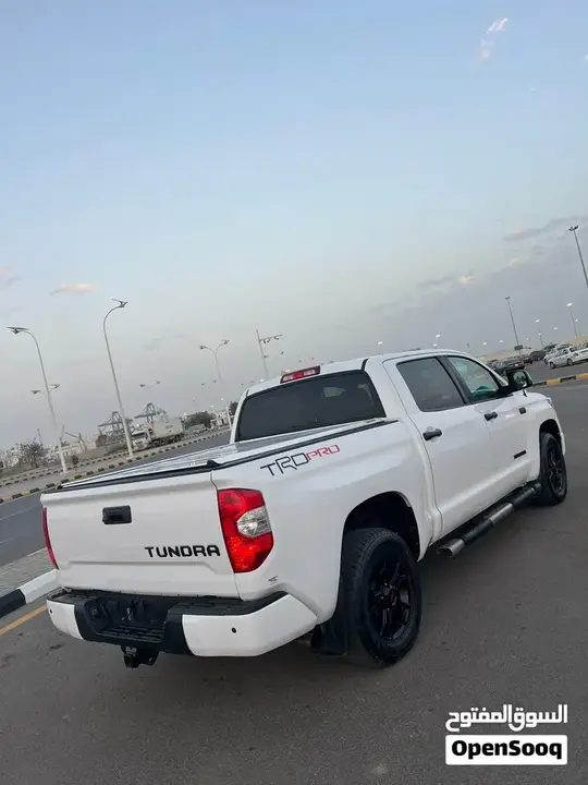 Toyota Tundra 2015 photo 2