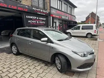 Toyota Auris 2018 photo 3