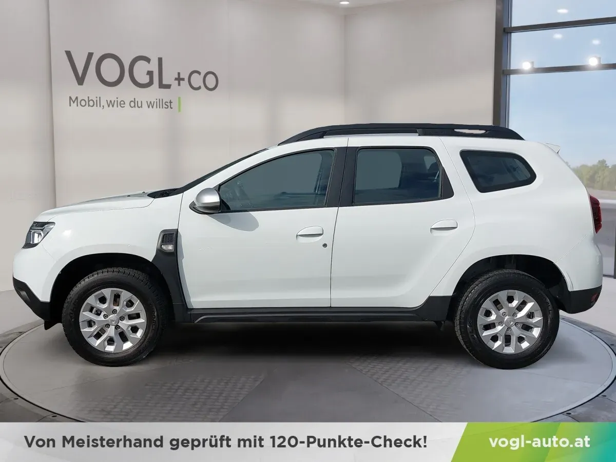 Dacia Duster 2022 photo 2