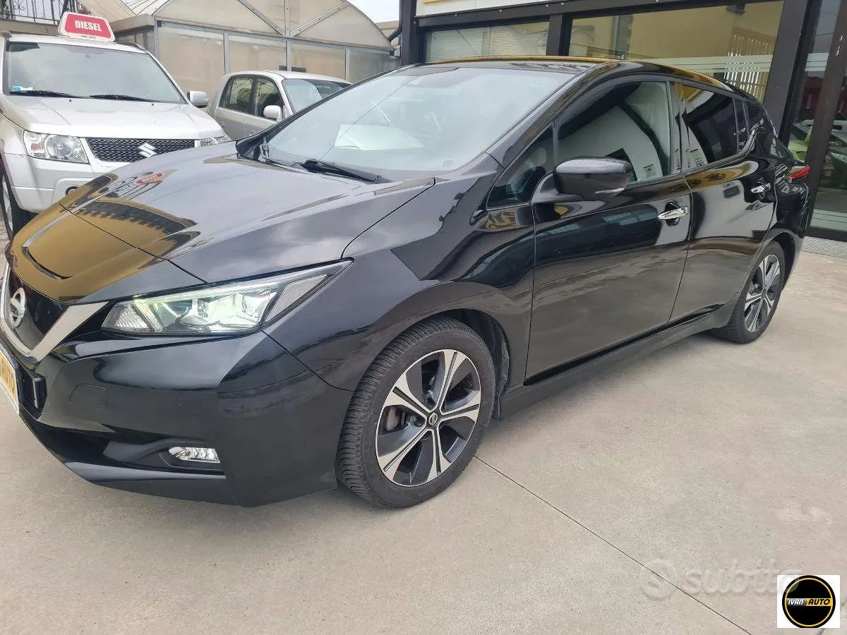 Nissan Leaf 2021 photo 2