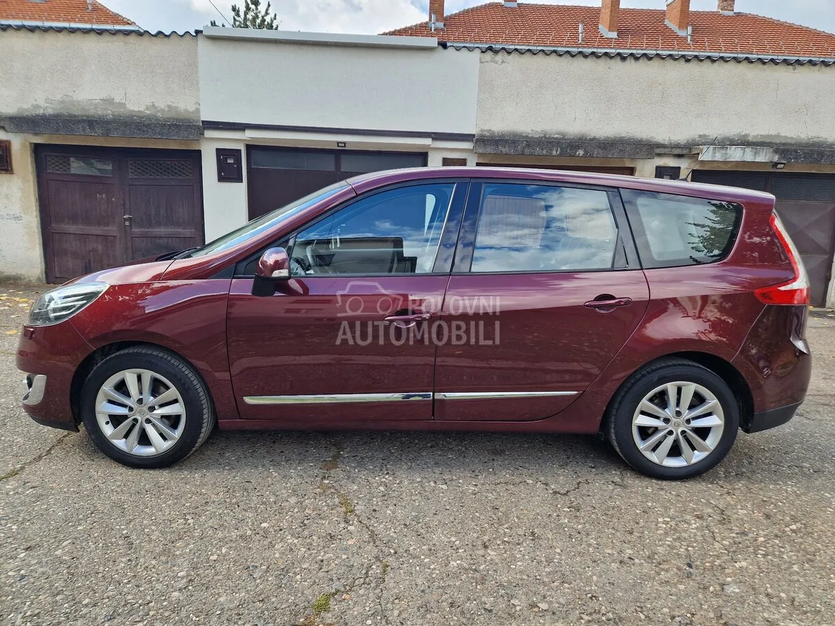 Renault Grand Scenic 2012 photo 3