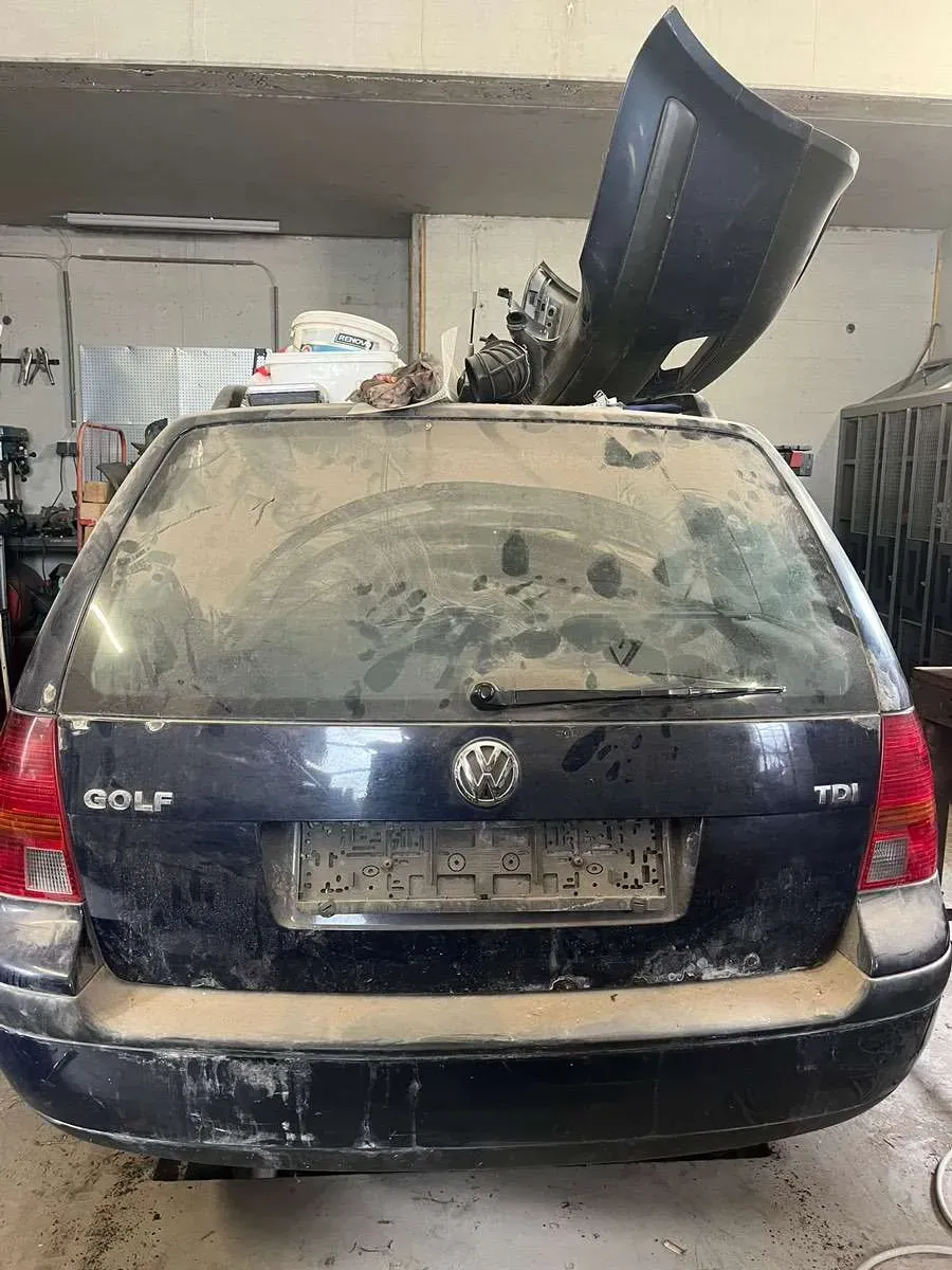 Volkswagen Golf 2002 photo 2