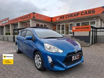 Toyota Aqua 2015 photo 2