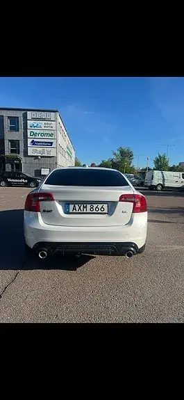Volvo S60 2015 photo 5