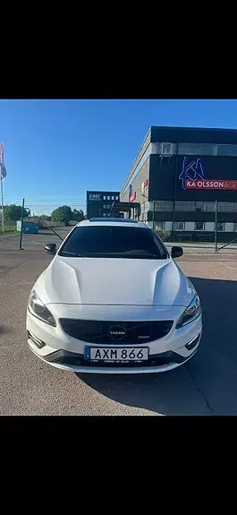 Volvo S60 2015 photo 2