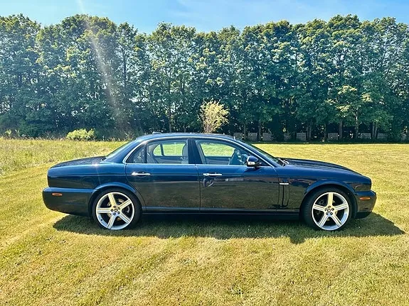 Jaguar Xj8 2008 photo 2
