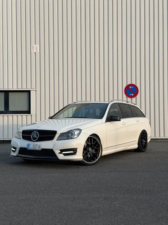 Mercedes-Benz C250