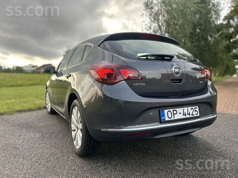 Opel Astra 2015 photo 5