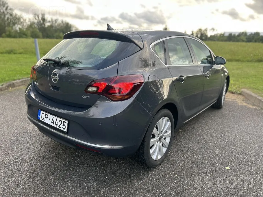 Opel Astra 2015 photo 4
