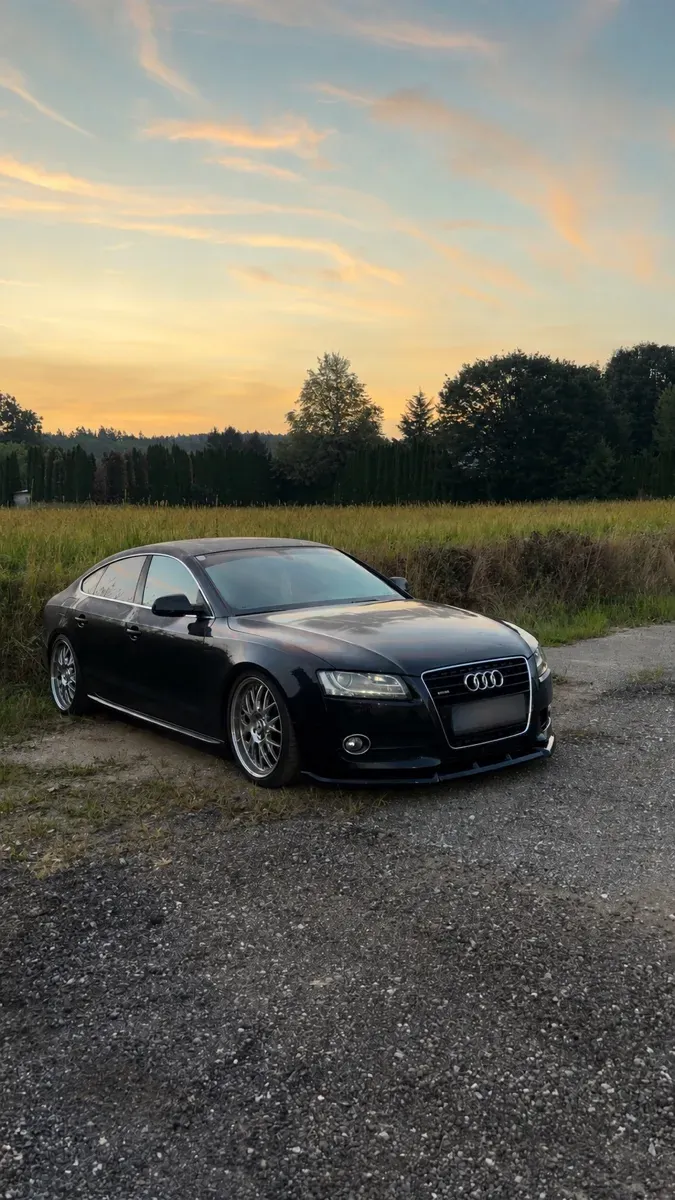 Audi A5 2009 photo 2