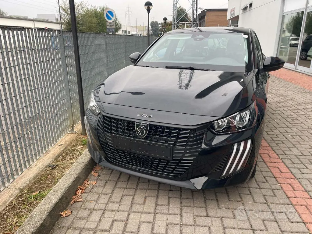 Peugeot 208
