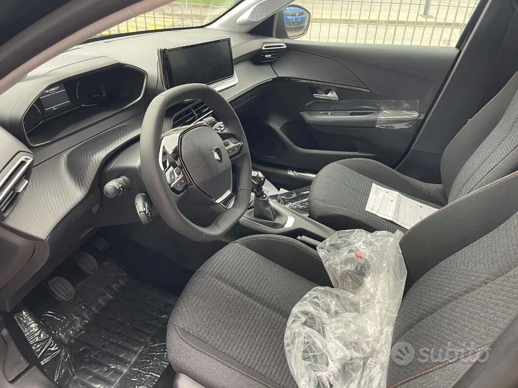 Peugeot 208 2026 photo 3