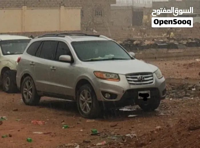 Hyundai Santa Fe 2011 photo 3