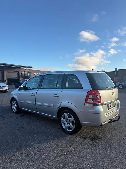 Opel Zafira 2009 photo 5