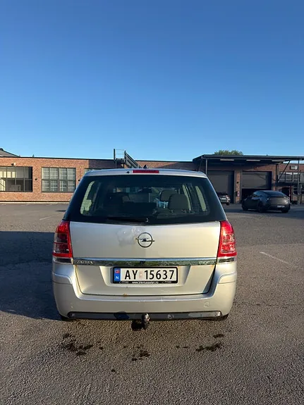 Opel Zafira 2009 photo 4