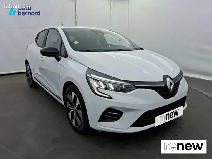 Renault Clio 2023 photo 3