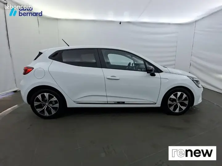 Renault Clio 2023 photo 4