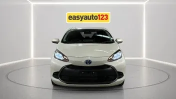 Toyota Aqua 2022 photo 3