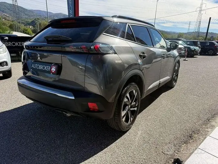 Peugeot 2008 2023 photo 4