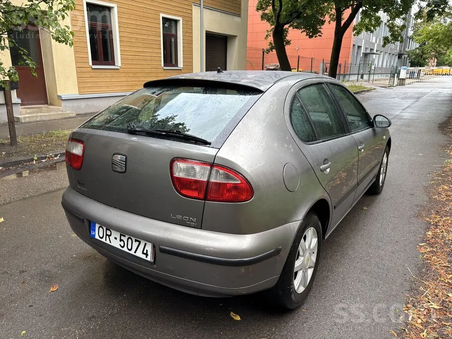 Seat Leon 2006 photo 4