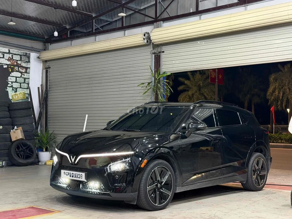 Vinfast Vf7