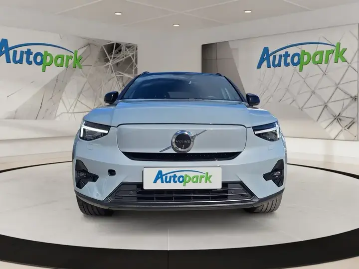 Volvo Xc40 2023 photo 2