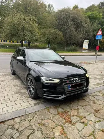Audi S4