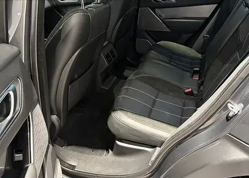 Land Rover Range Rover Velar 2021 photo 3