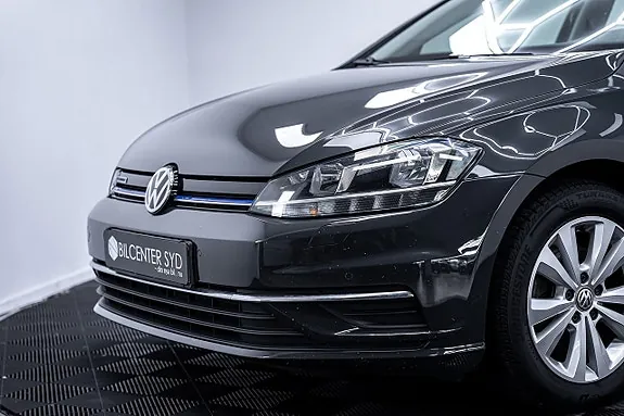 Volkswagen Golf I 2019 photo 2